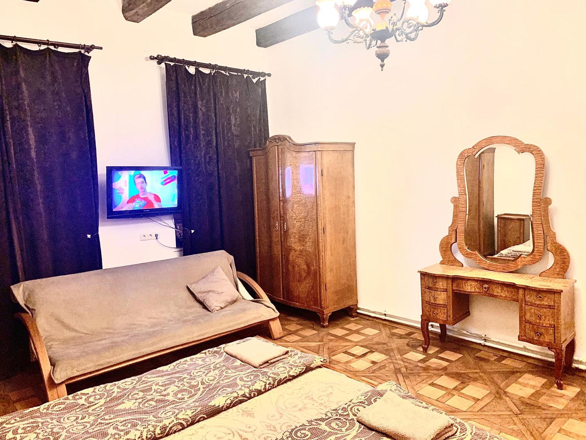Apartments In The Customs Square Лвив Екстериор снимка